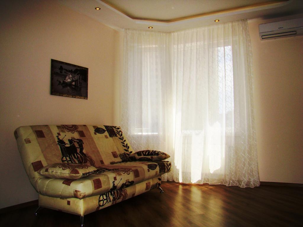 Pleasure Apartment Near Center Of Odessa Habitación foto